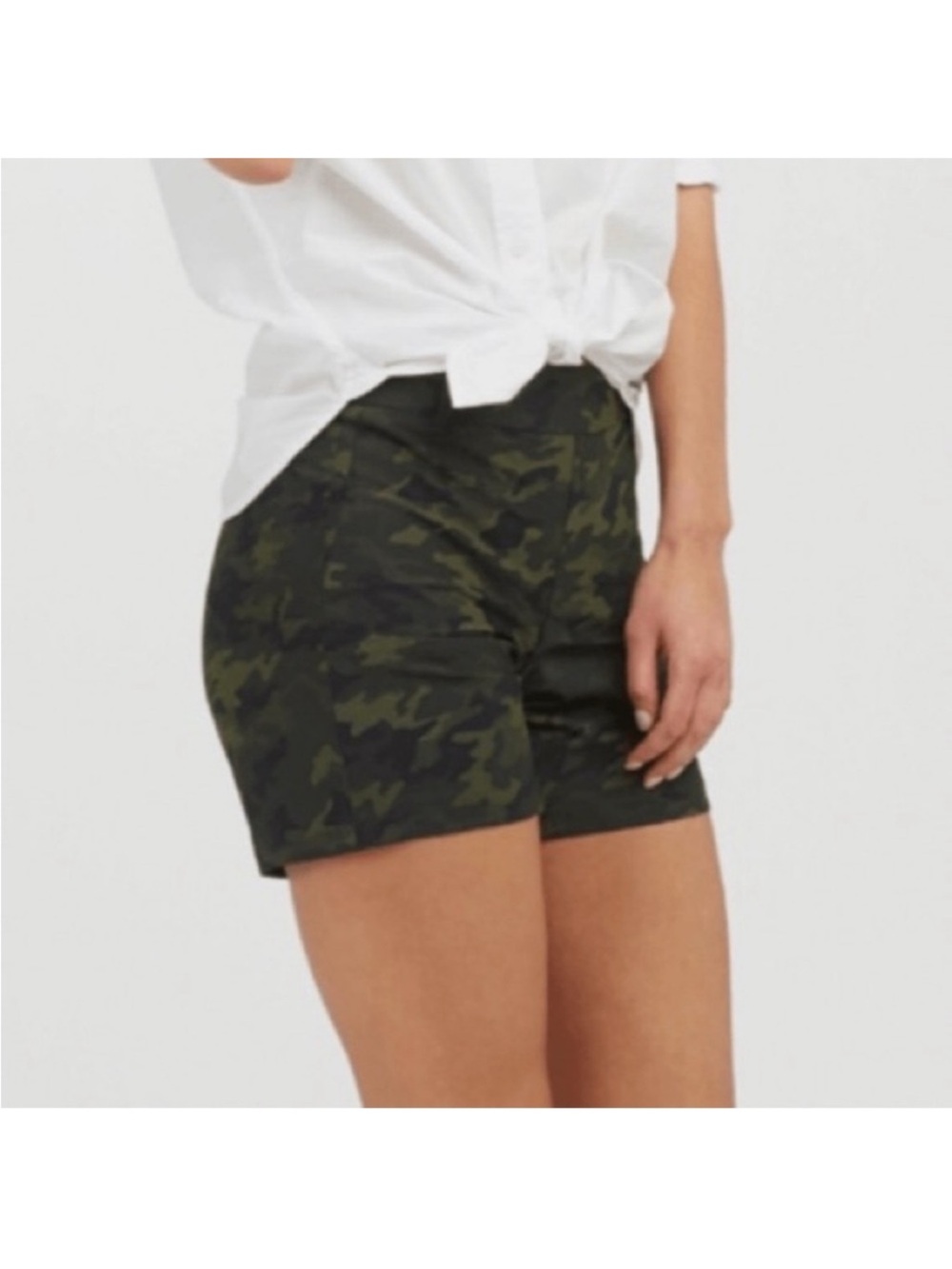 Spanx Small Shorts Sunshine Shorts 4” in Green Camo NWT - Picture 9 of 13